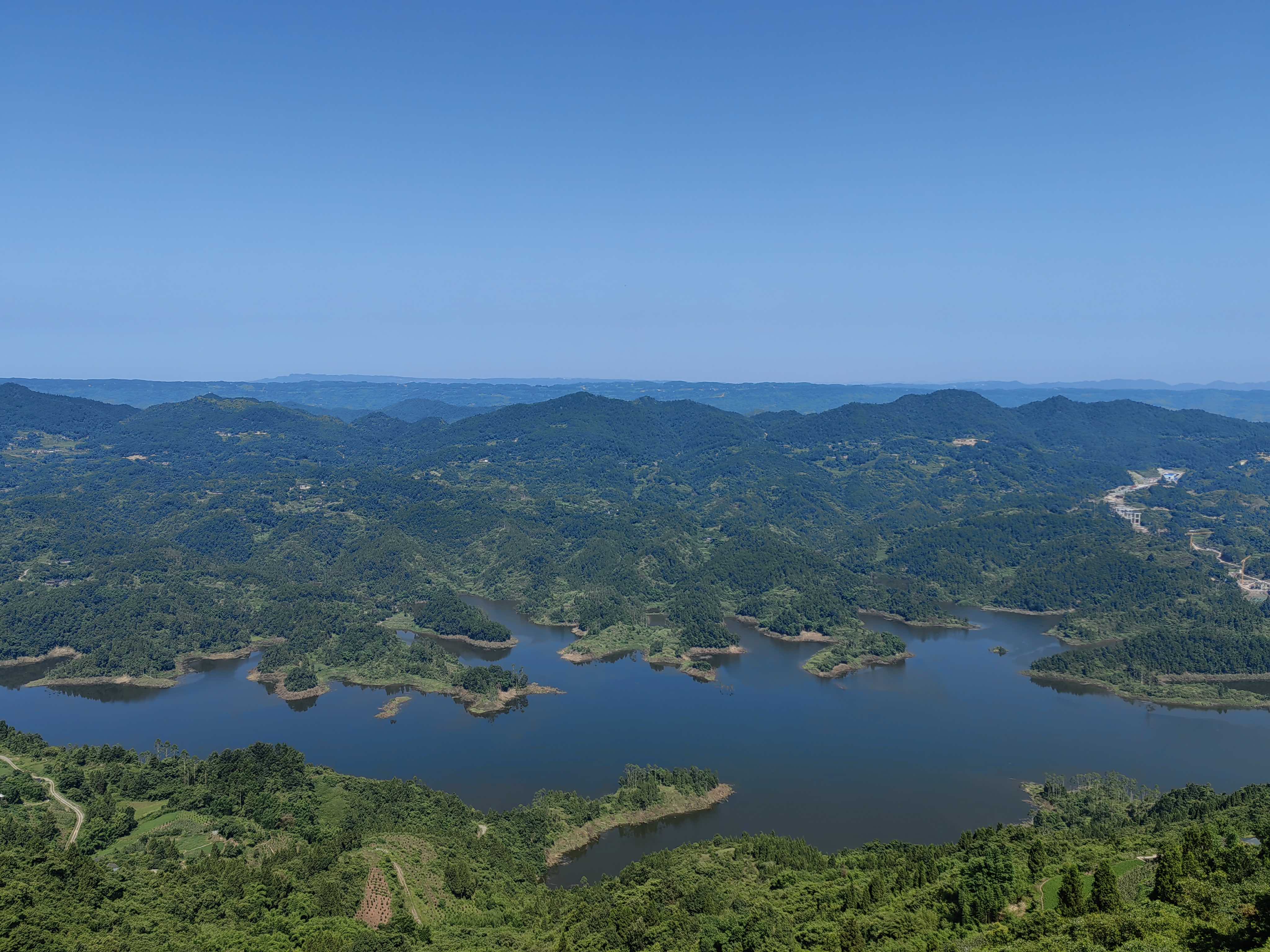 11鱼池村美景.jpg