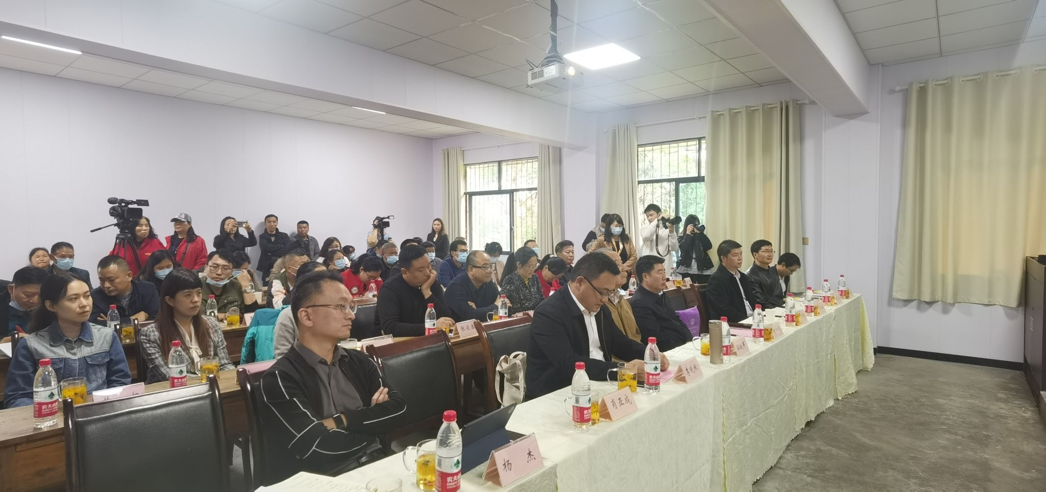图15:会场照片.jpg