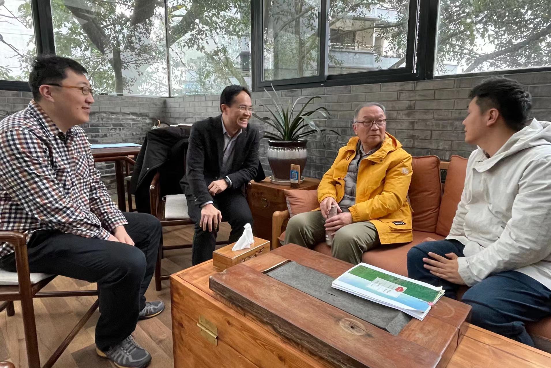纪录片1.jpg