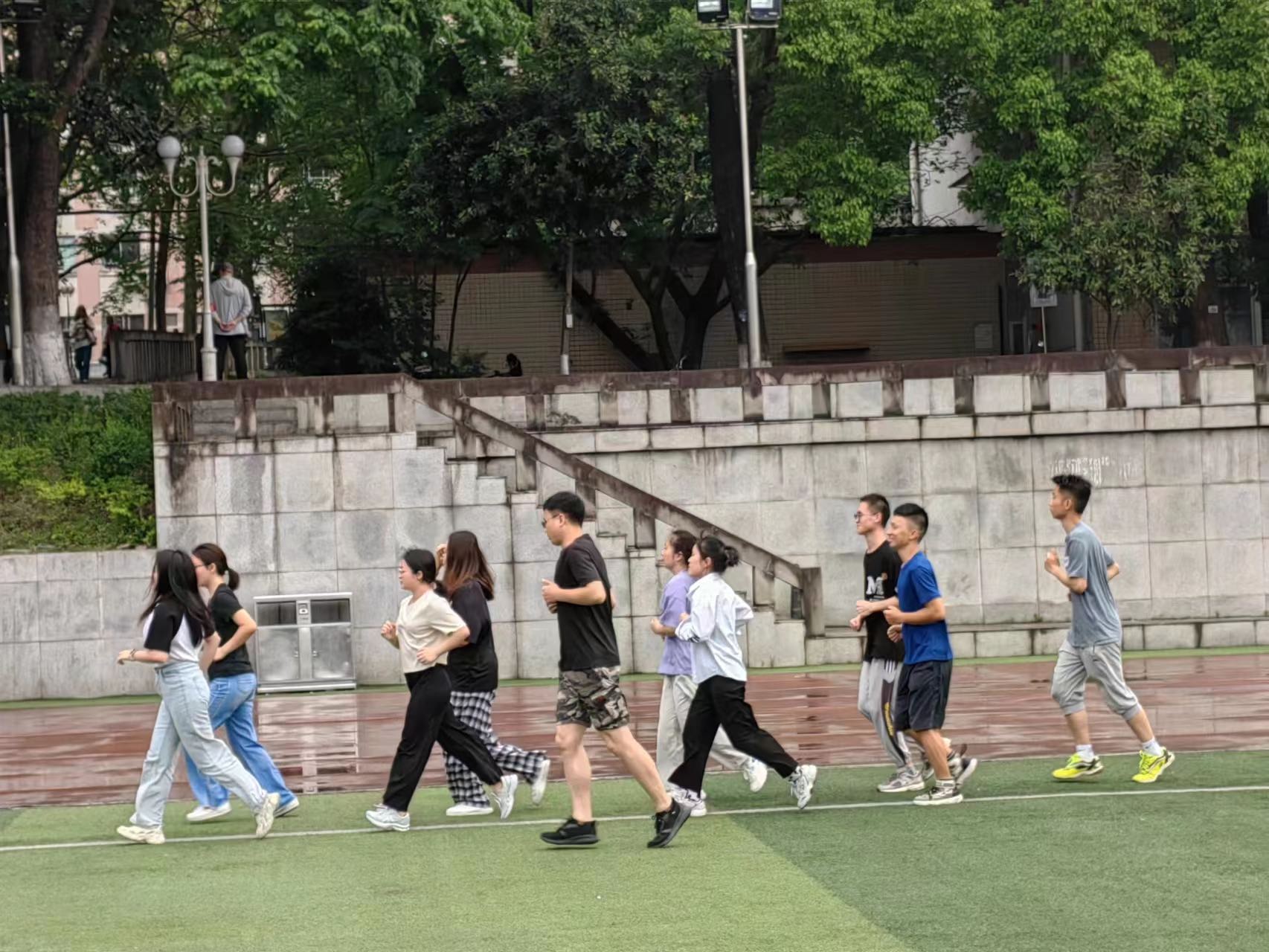 3-晨练.jpg